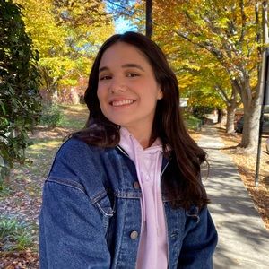 Meet your Posher, Lauren